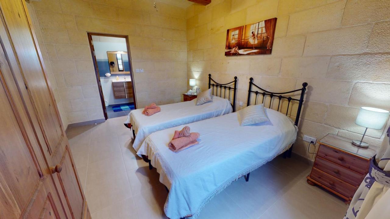 Qala Bed&Breakfast With Swimming Pool - Il-Wenniessa المظهر الخارجي الصورة